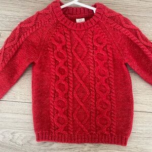 H&M sweater perfect for the holidays awesome condition